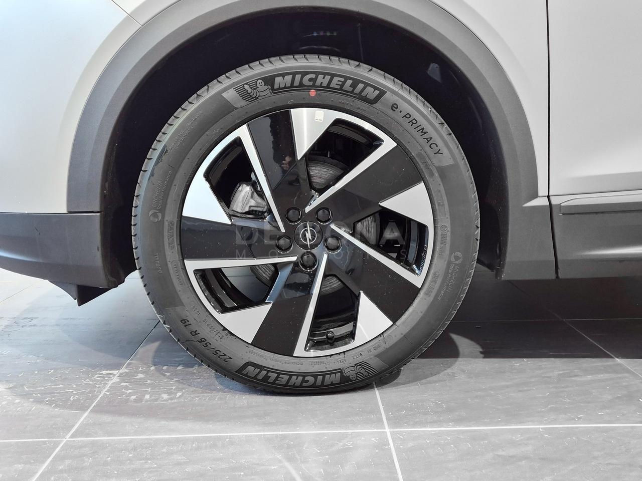 Opel Grandland 1.2 hybrid gs 136cv e-dcs6