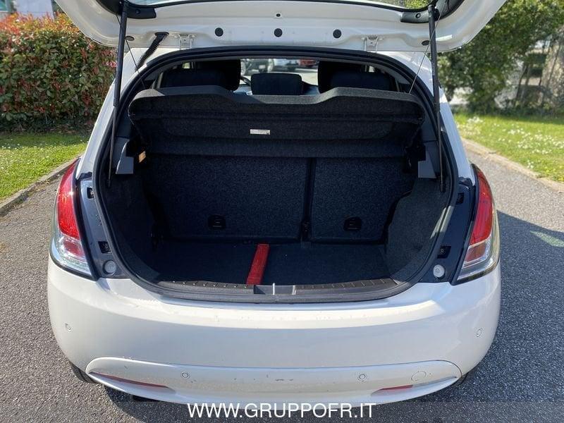 Lancia Ypsilon 1.2 69 CV 5 porte Silver