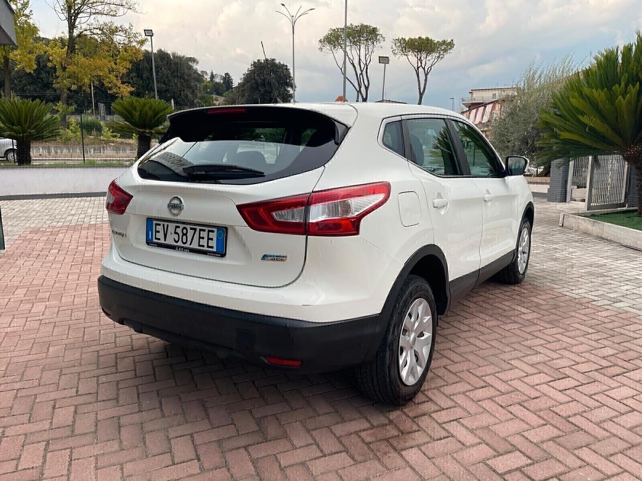 Nissan Qashqai 1.5 dci 110 cv