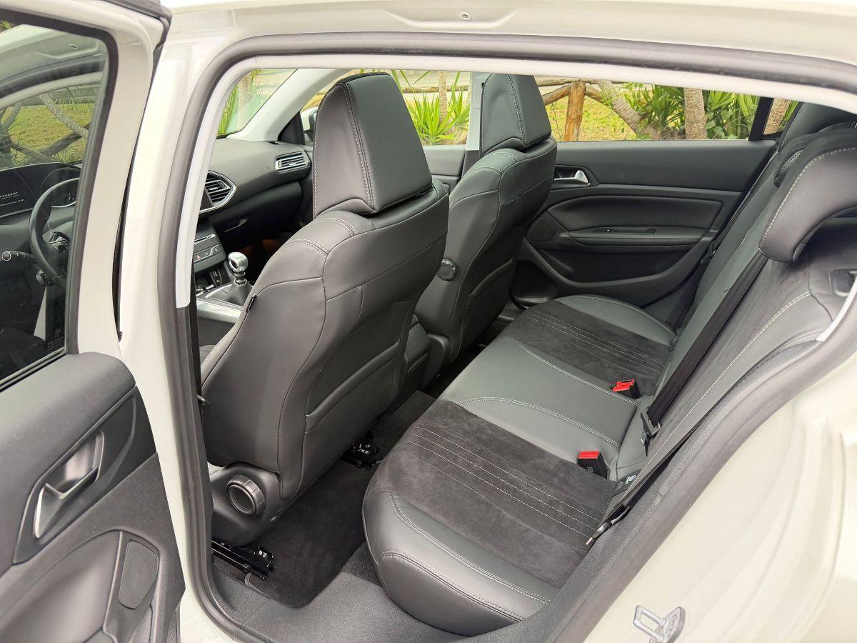 PEUGEOT - 308 - BlueHDi 120 S&S Allure