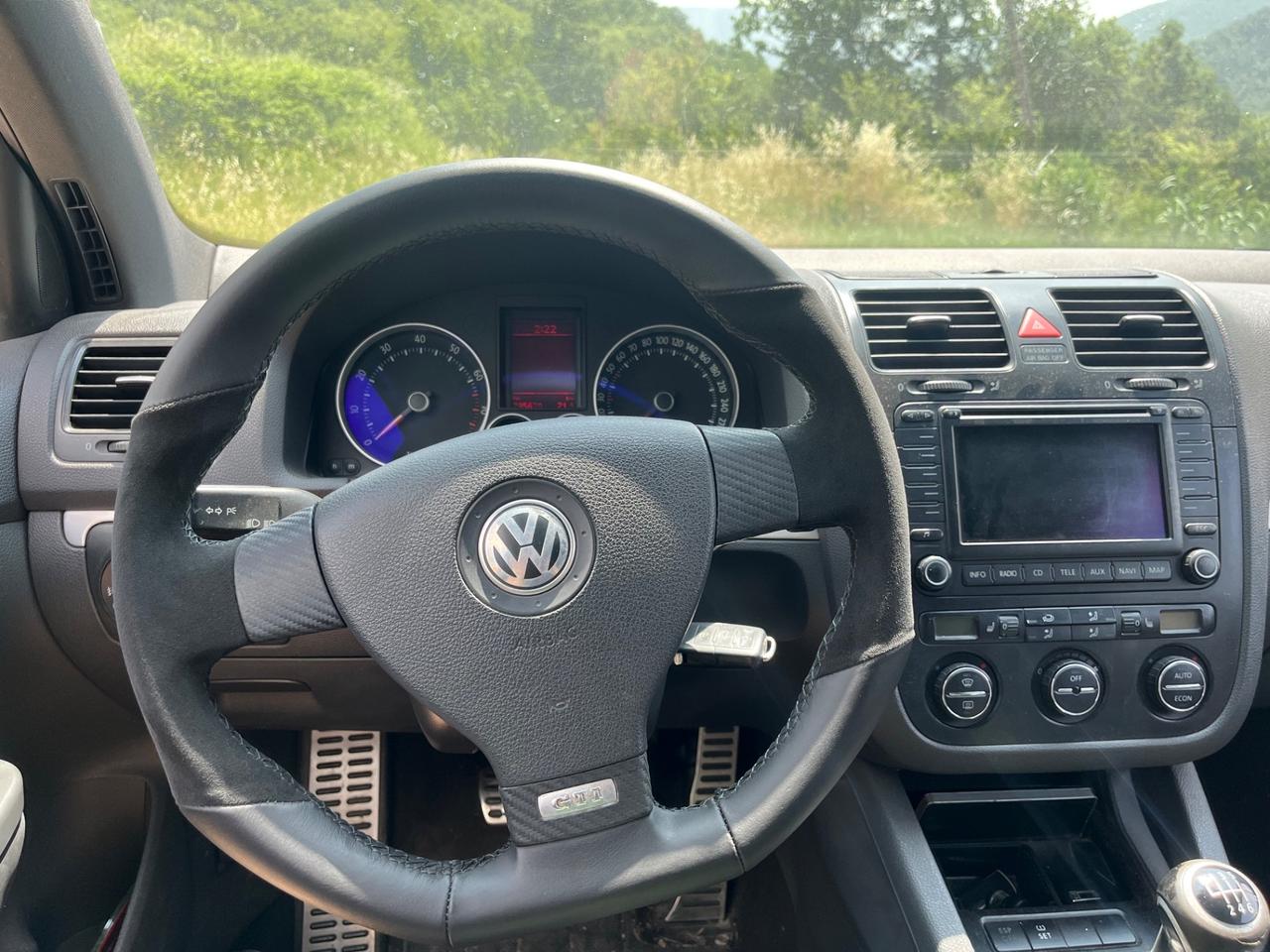 Volkswagen Golf 2.0 16V FSI 4mot. 3p. Sportline