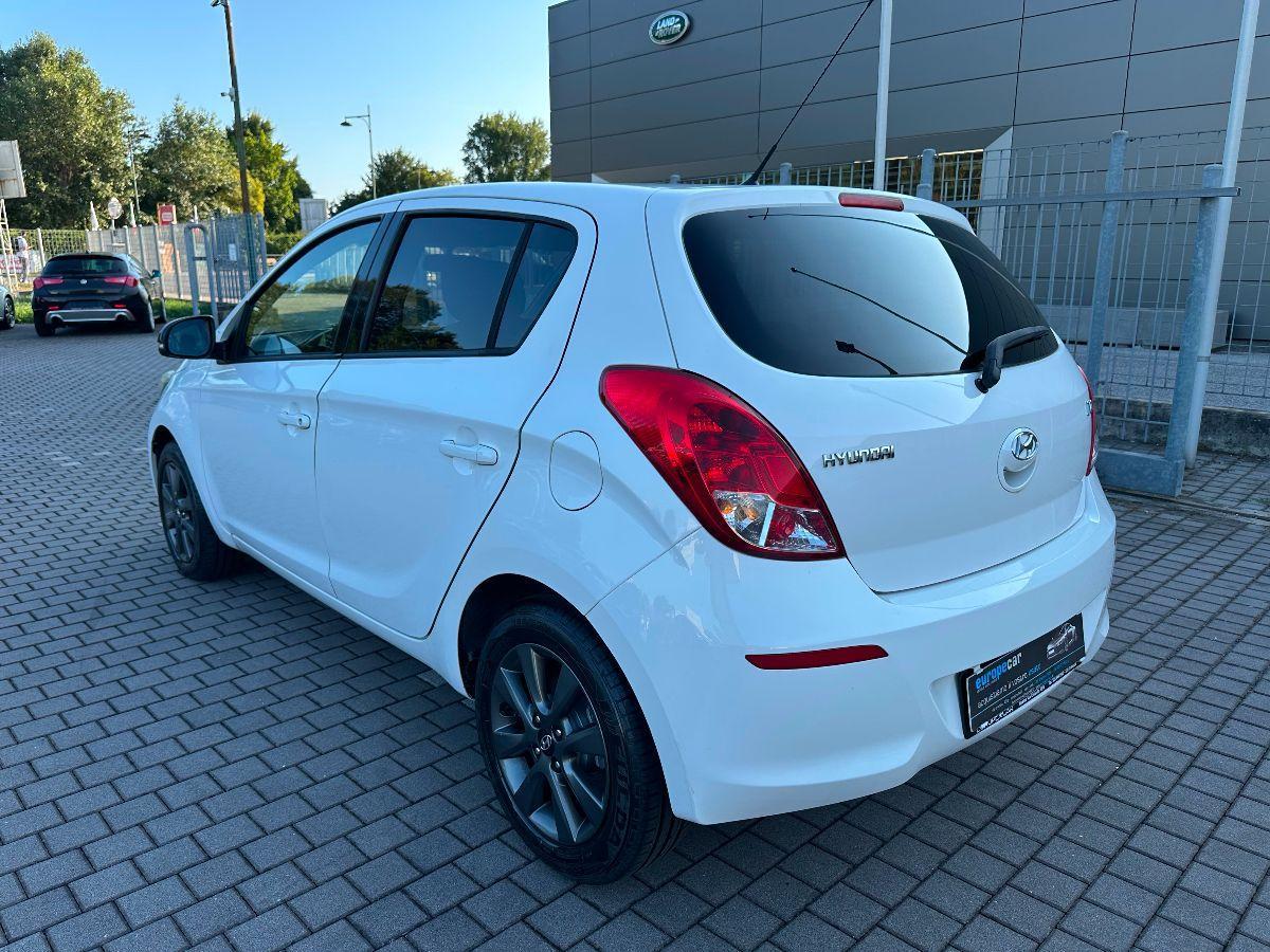 HYUNDAI - i20 - 1.2 5p. Go! Brasil