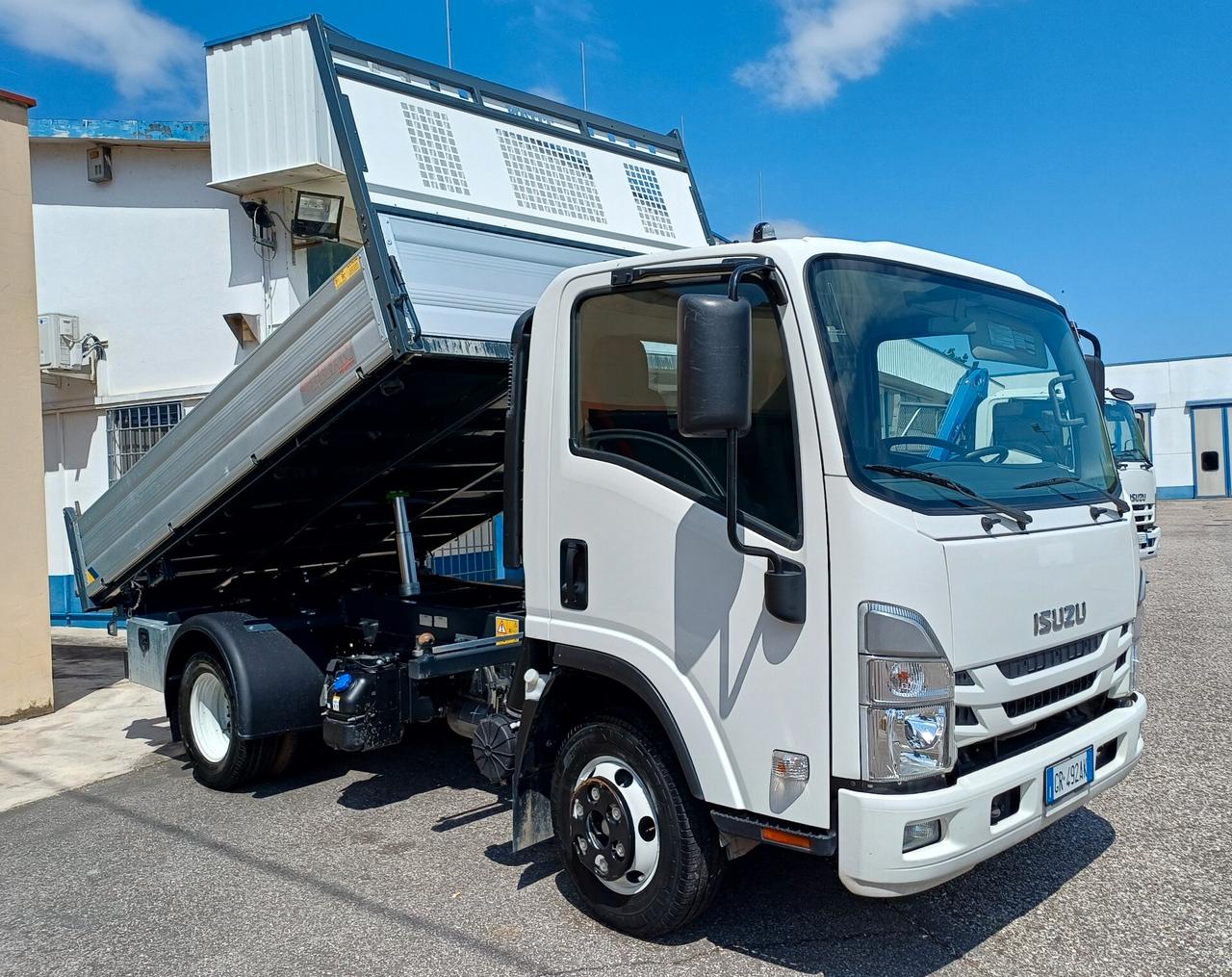 Isuzu M27 RIBALTABILE 2023 KM 39000