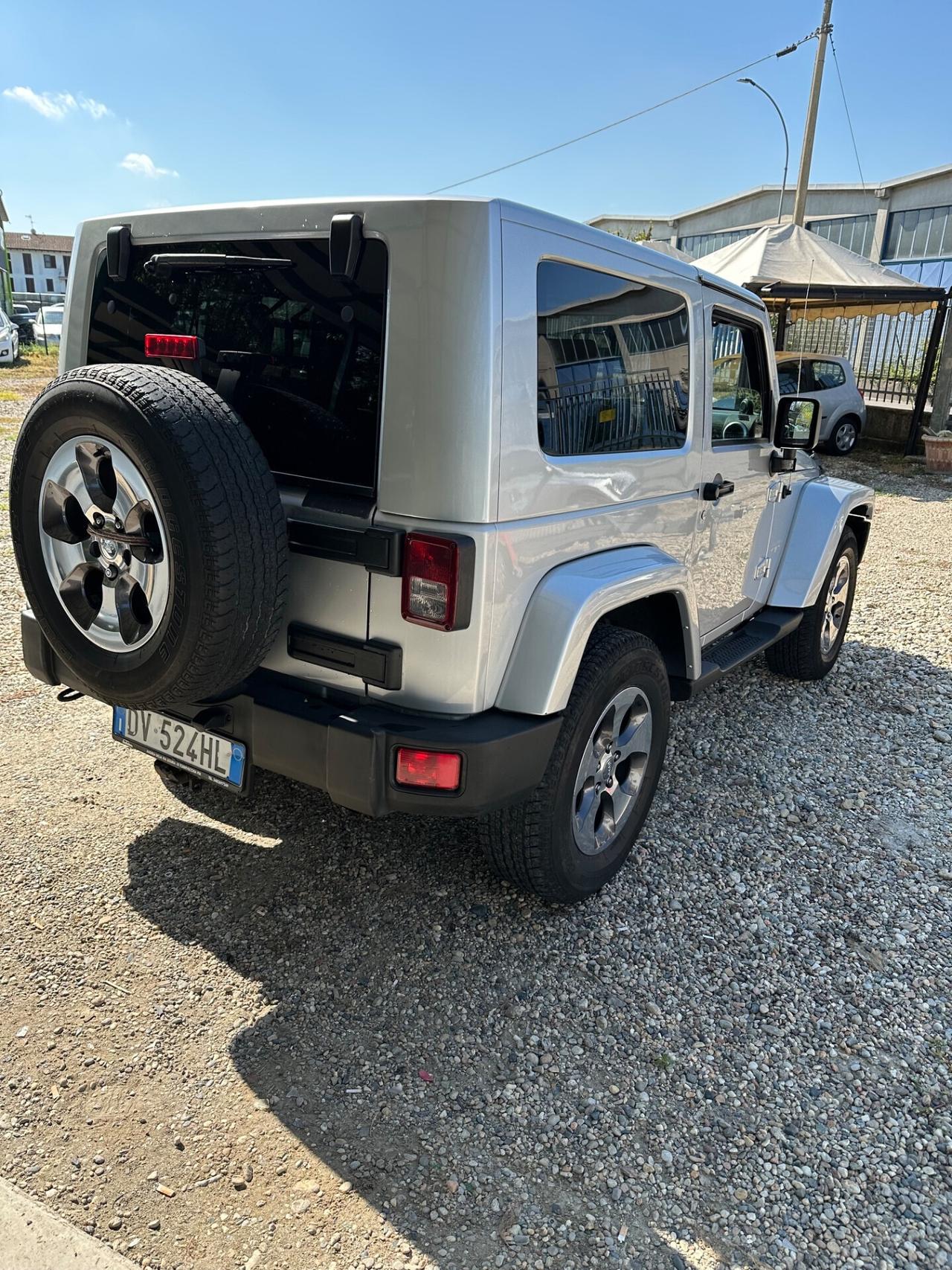 Jeep Wrangler 2.8 CRD DPF Sahara Auto