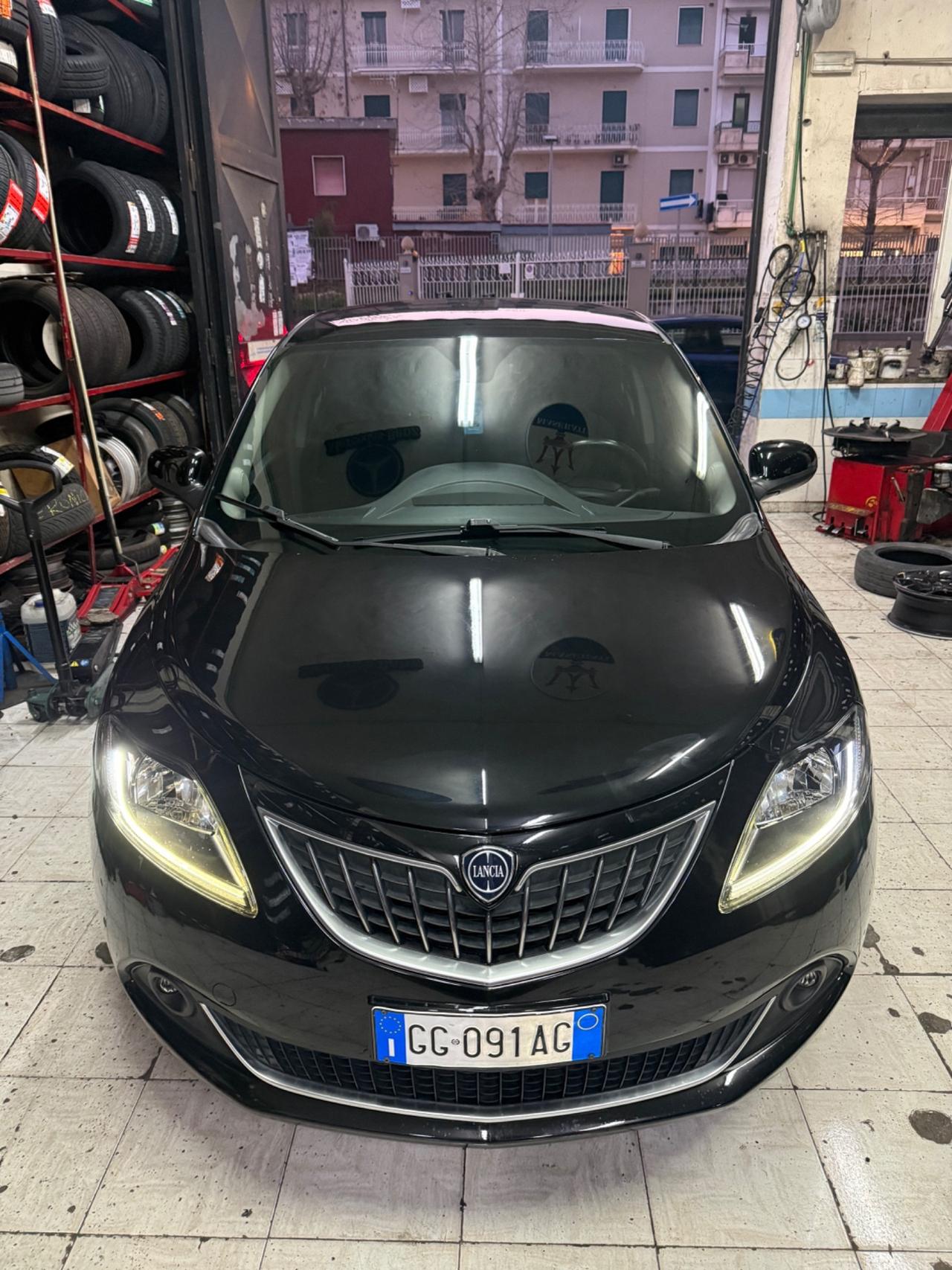 Lancia Ypsilon 1.2 69 CV 5 porte GPL Ecochic Gold