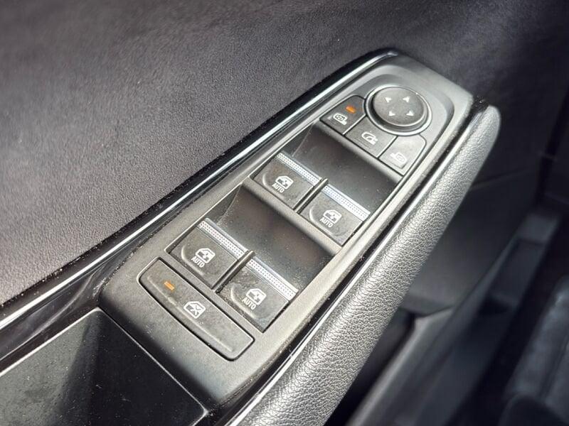 Renault Austral Austral 1.2 E-Tech full hybrid Iconic Esprit Alpine 200cv auto