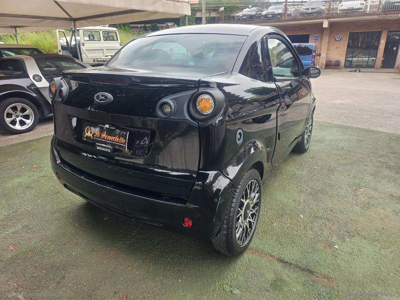 MICROCAR Dué Progress Dynamic Young