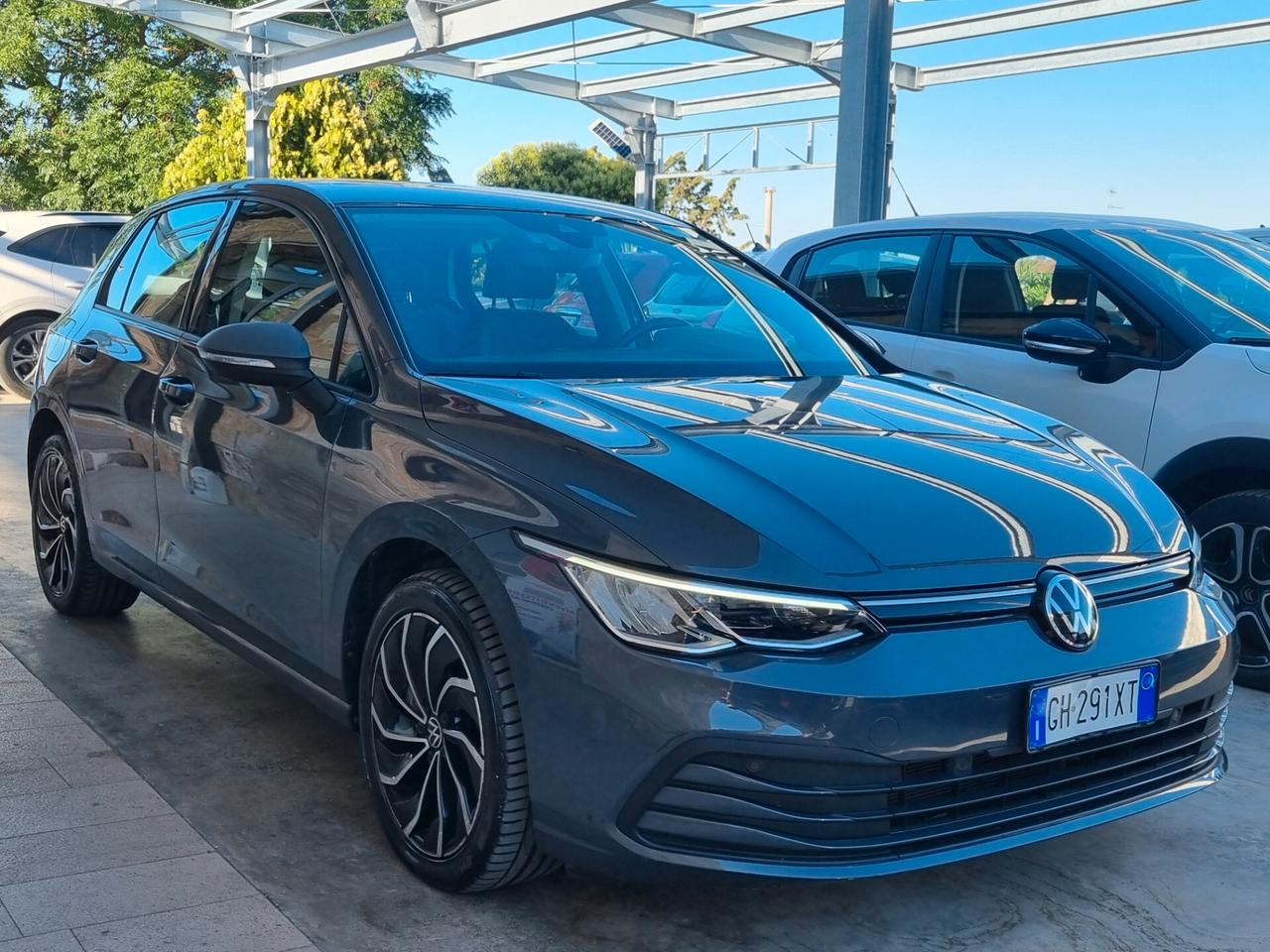 Volkswagen Golf VIII 2020 1.0 etsi evo Life 110cv dsg