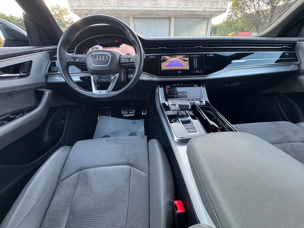 Audi Q8 45 TDI quattro S-Line Sport Tetto