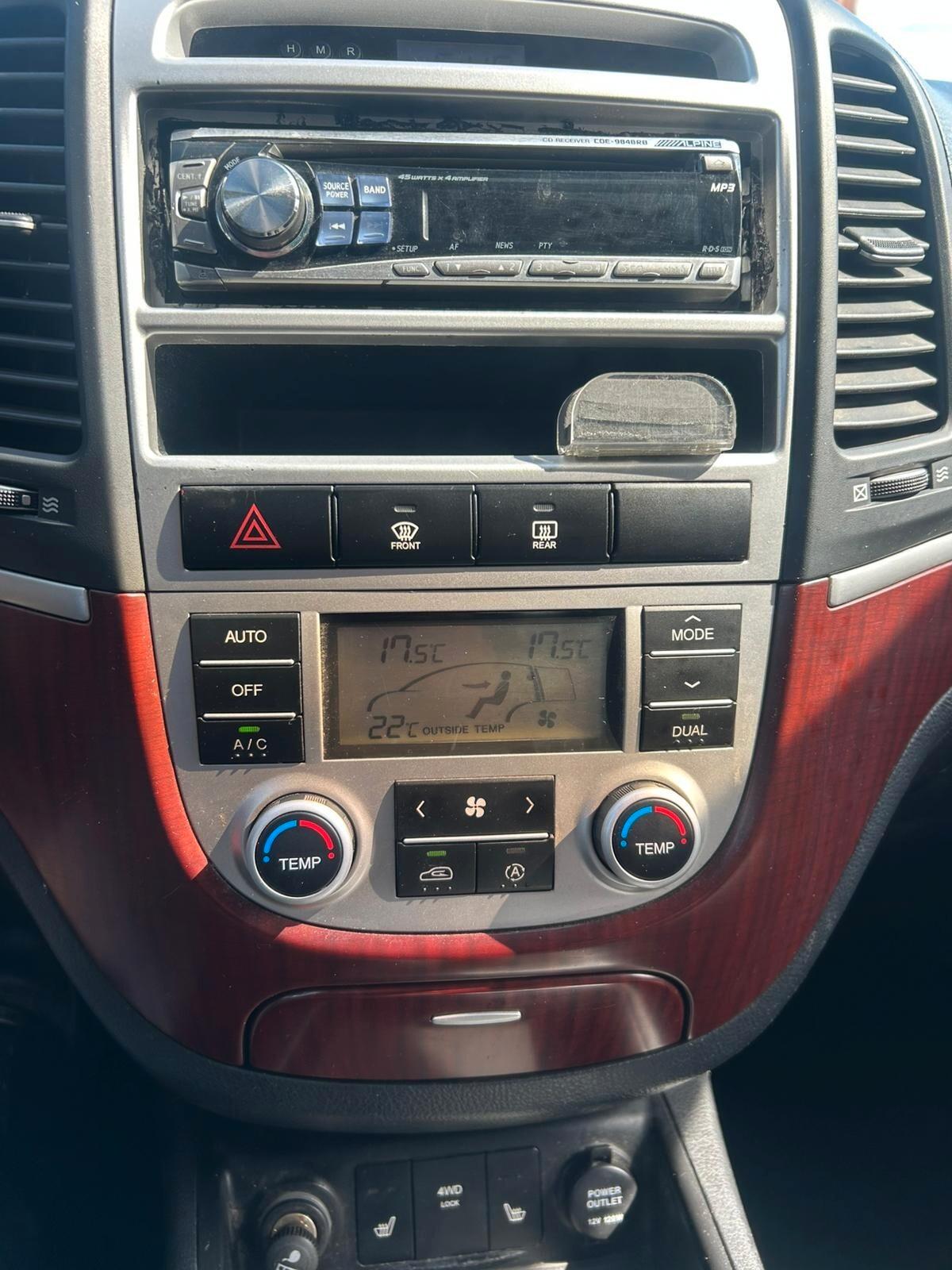 Hyundai Santa Fe 2.0 CRDi TD 4WD Plus