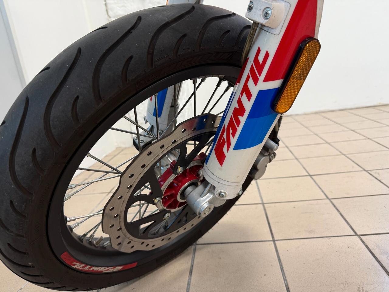 Fantic Motor Motard 125 PERFORMANCE 4T