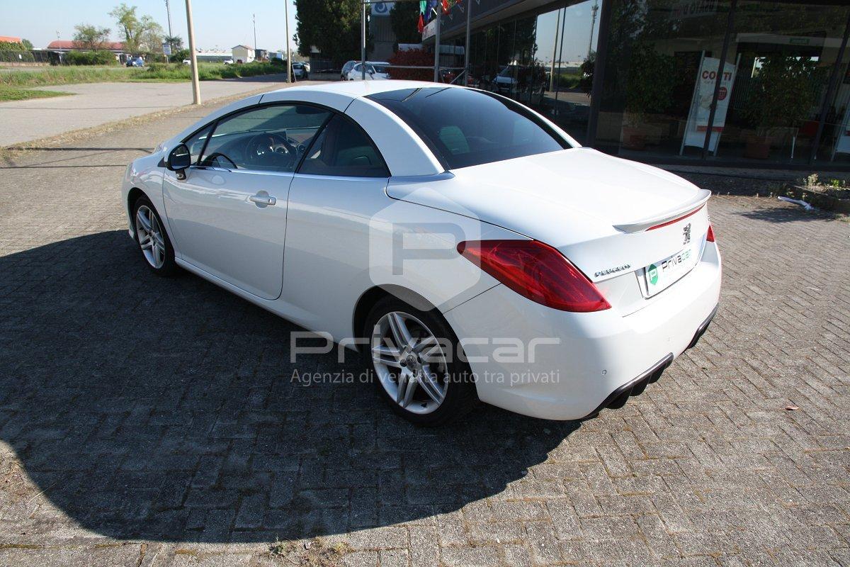 PEUGEOT 308 2.0 HDi 136CV CC aut. Féline