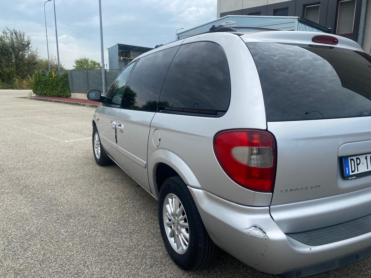 Chrysler Voyager Grand Voyager 2.8 CRD cat LX AutoMATICO 7 POSTI