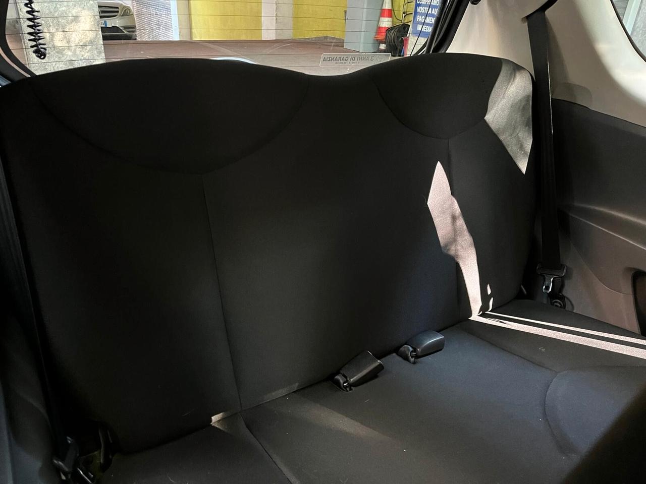 Toyota Aygo 1.0 VVT-i 69 CV 3 porte x-play