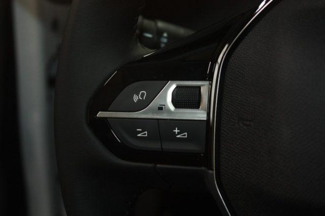 PEUGEOT 208 1200 PURETECH STYLE 75 CV KM 0