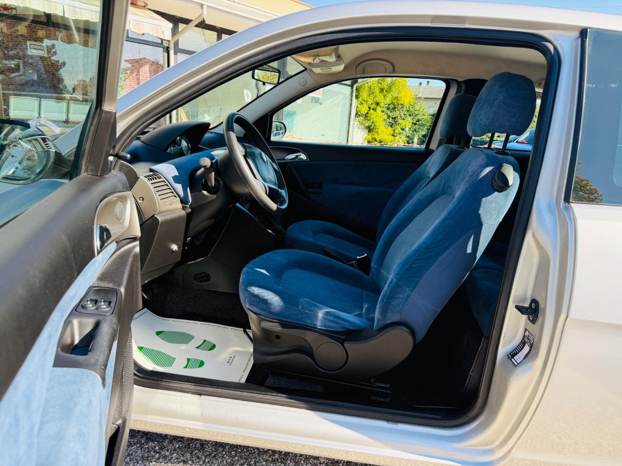 Lancia Ypsilon 1.2 8v Argento