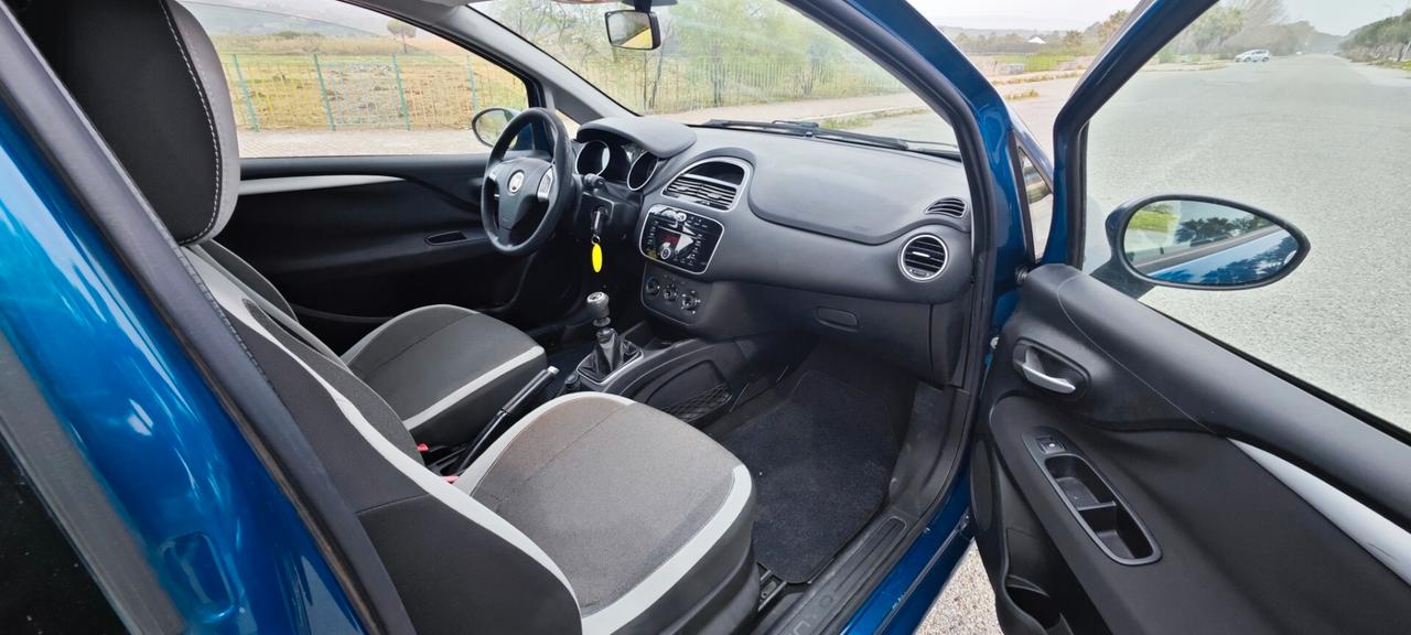 Fiat Punto 1.4 8V 3 porte Easypower Virgin Radio