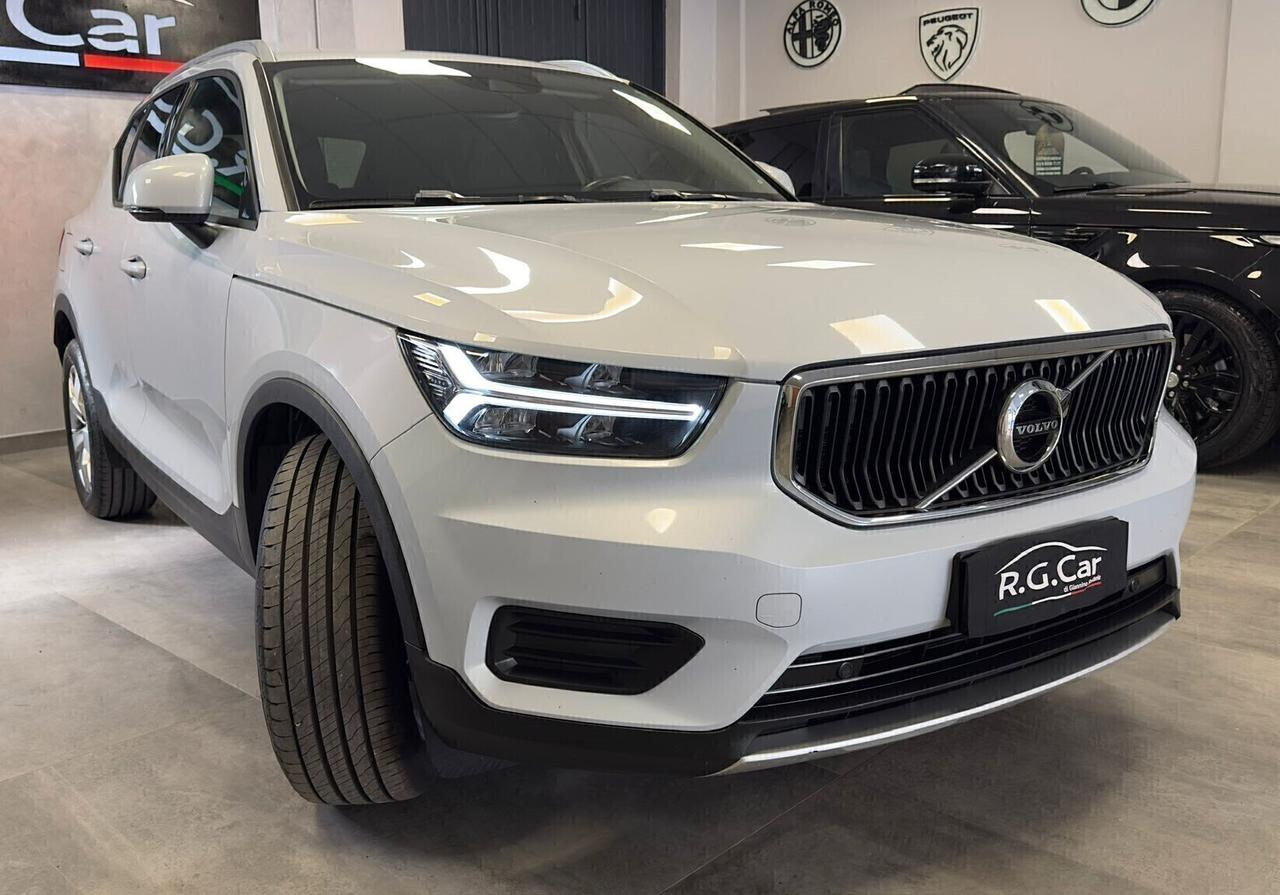 Volvo XC40 D3 AWD Geartronic Momentum