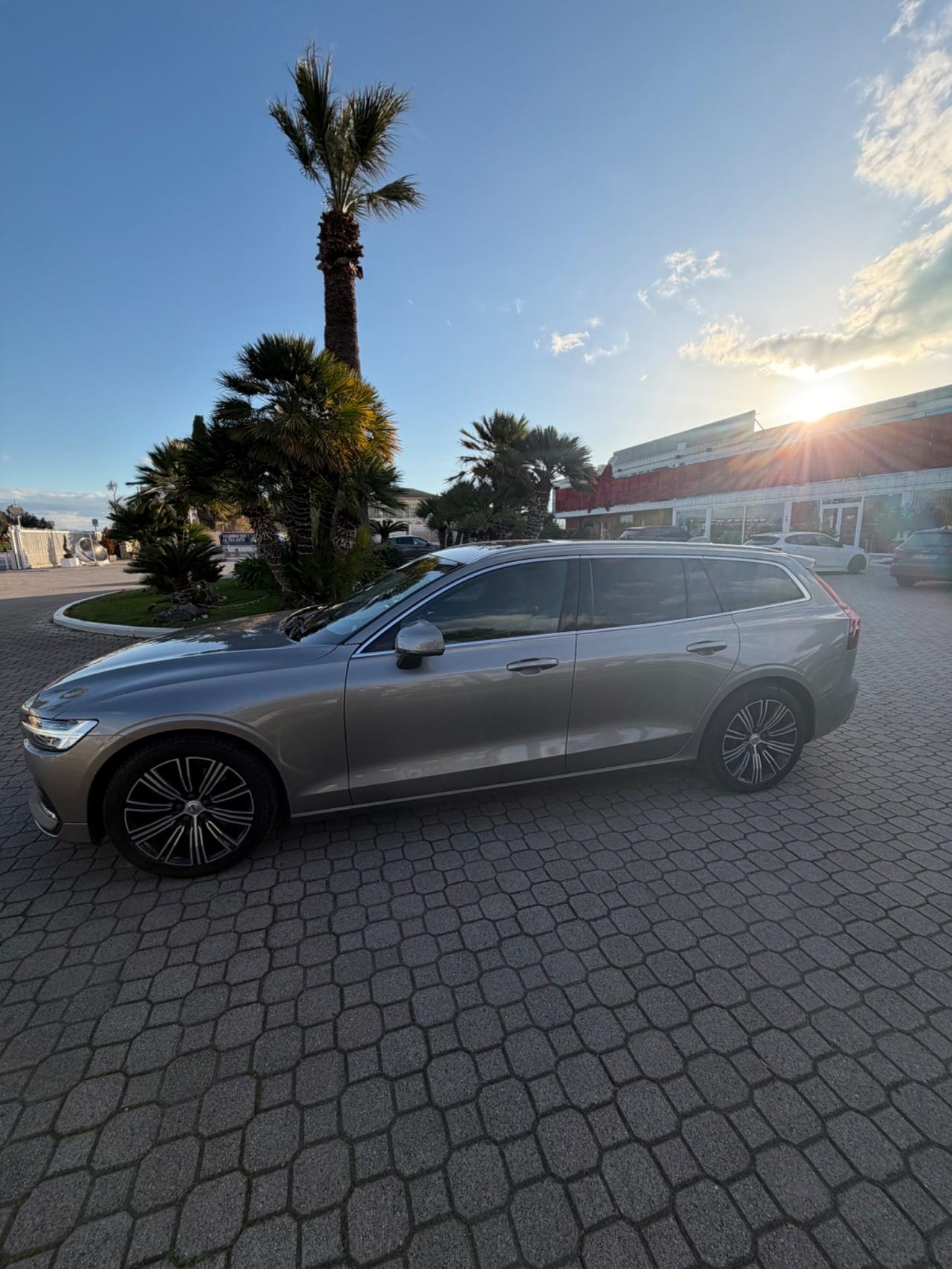 Volvo V60 D3 R-design