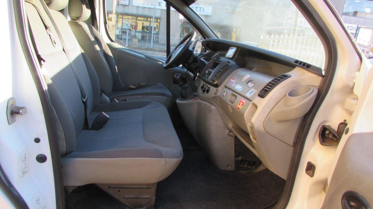 OPEL vivaro 29 2.0 cdti 120cv L1H2 vivaro 29 2.0 cdti 120cv L1H2