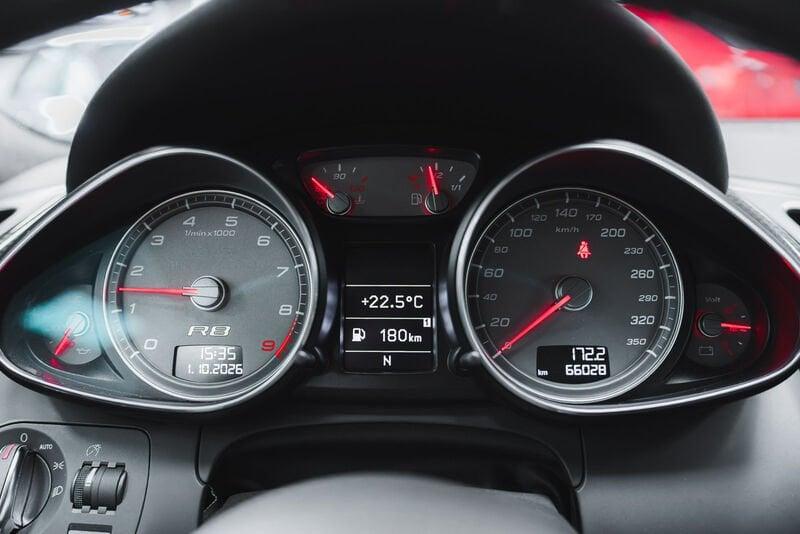 Audi R8 4.2 V8 IVA ESPOSTA