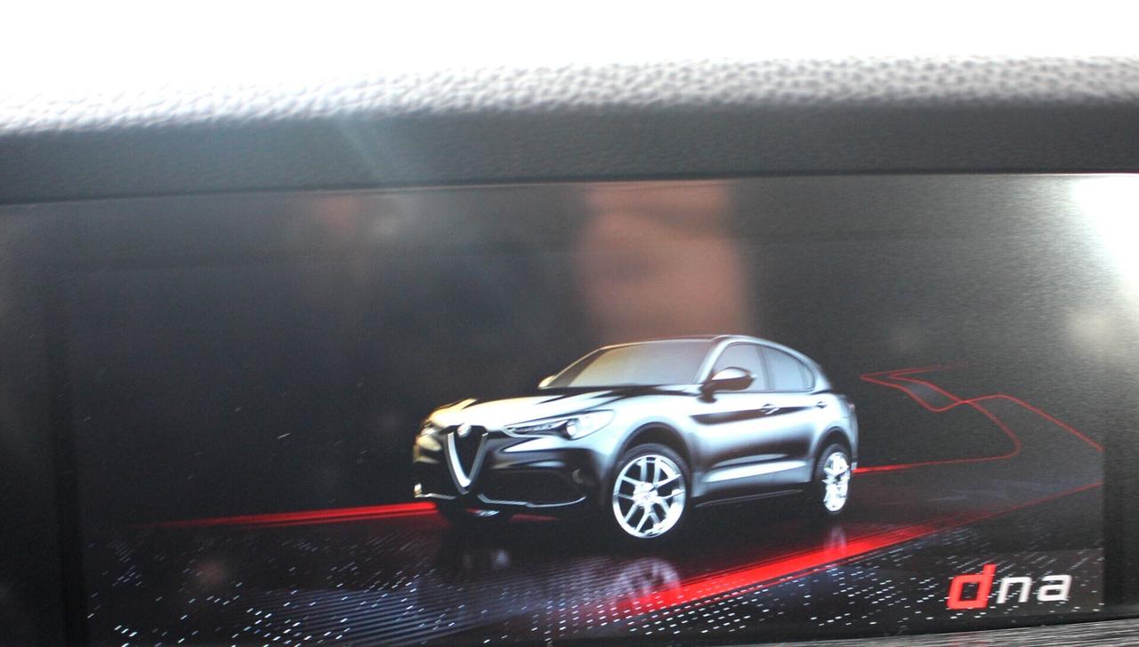 Alfa Romeo Stelvio 2.2 160CV AT8 SUPER*NO VINCOLI FINANZ*LED-NAV-PDC*AZIENDALE CRONO TAGL