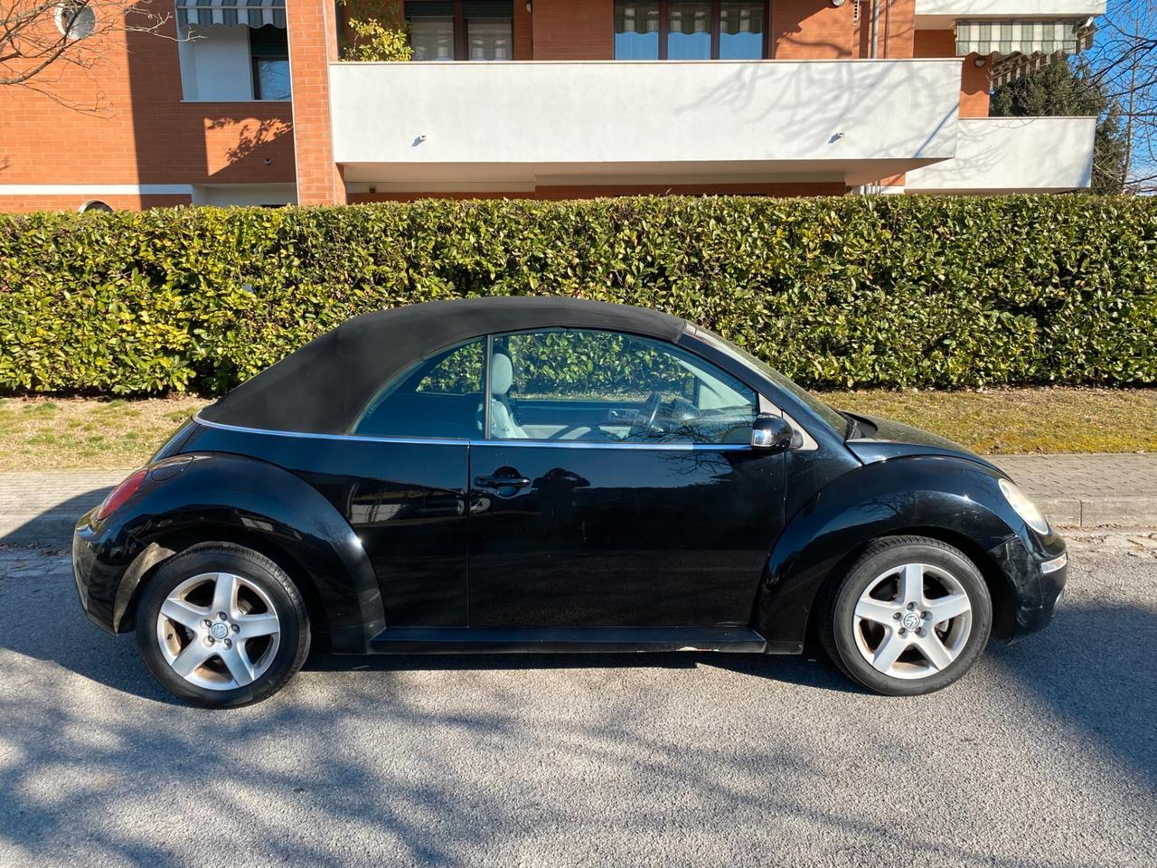 Volkswagen New Beetle 1.9 TDI 105CV Cabrio