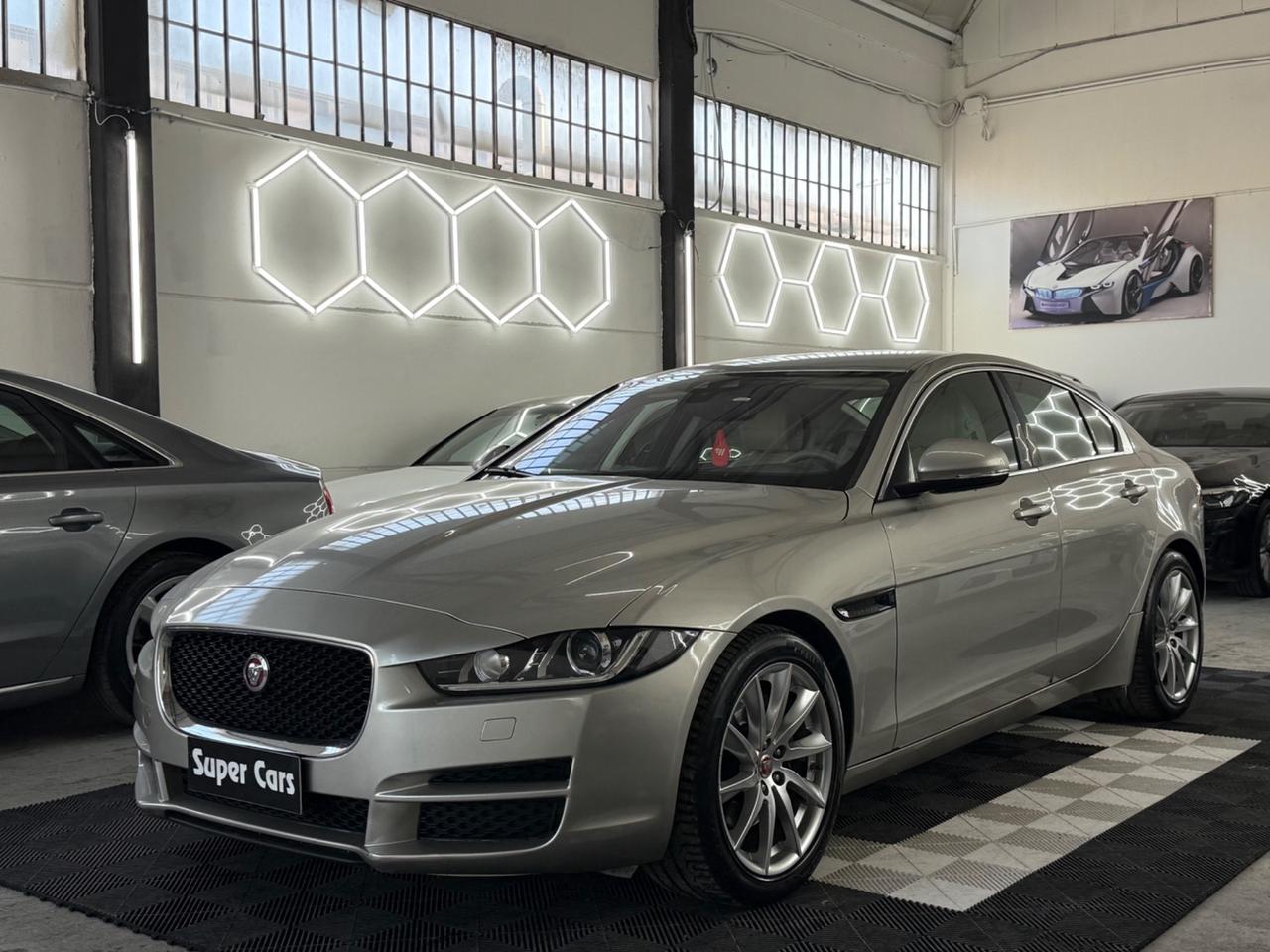 Jaguar XE 2.0 D 180 CV AWD aut. Prestige Business Edition