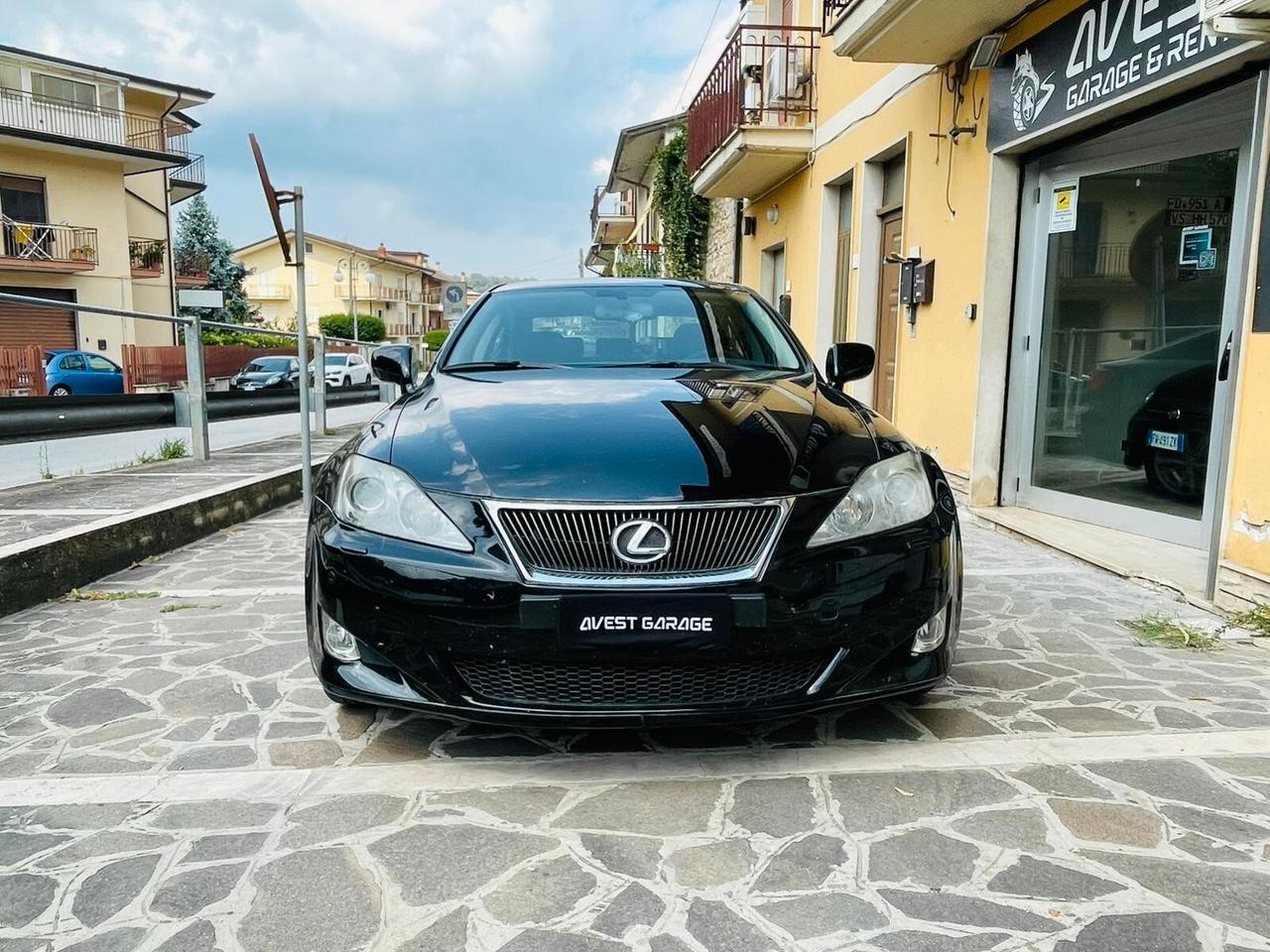 Lexus IS 220d 2.2 16V Sport + Tetto