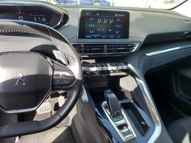 PEUGEOT 3008 BlueHDi 130 S&S EAT8 Business