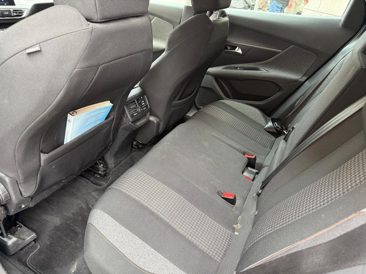 Peugeot 3008 Business 1.5 Blue HDI 130 #5763