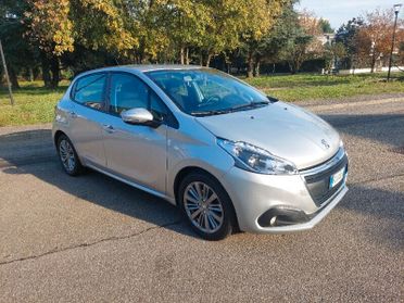 Peugeot 208 Euro 6B 1.2 Benzina 82cv 5 porte Allure OK Neopatentati