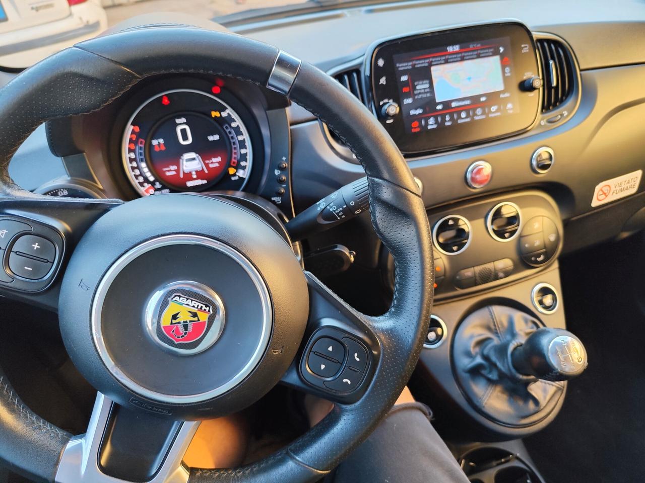 Abarth 595 1.4 Turbo T-Jet 165 CV