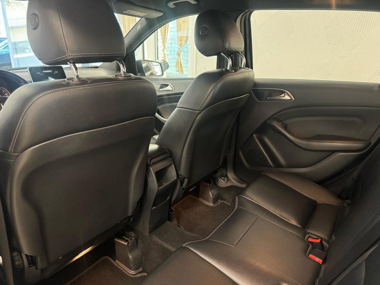 Mercedes-benz B 180 B 180 d Automatic Premium