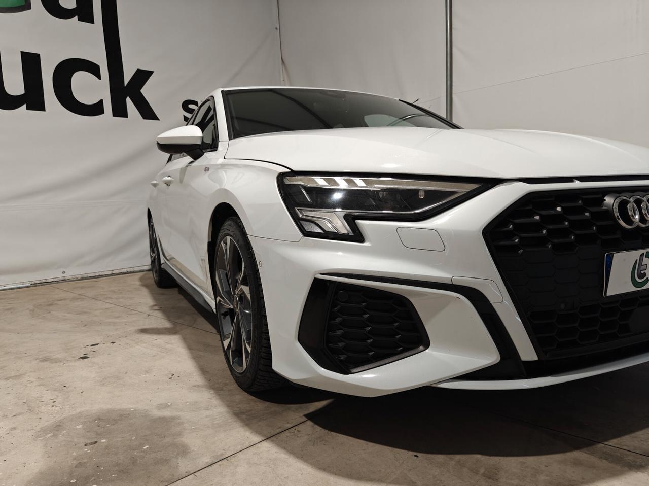 Audi A3 SPB 30 TDI S tronic line edition