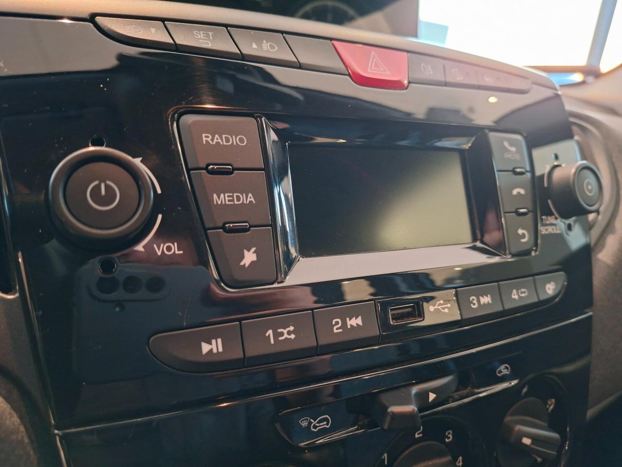 Lancia Ypsilon 1.0 Hybrid Neopatentati 2021
