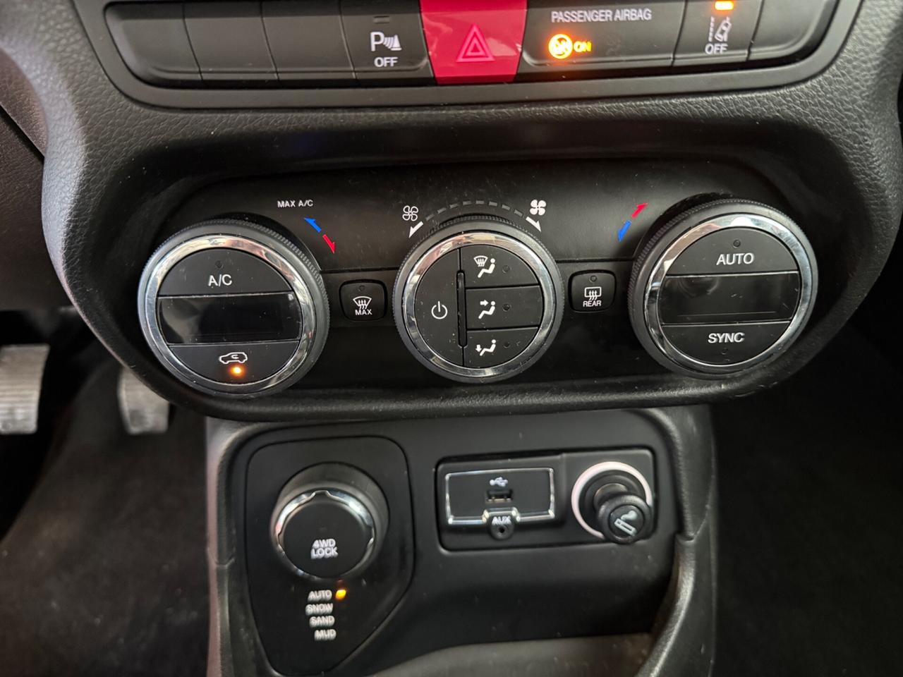 Jeep Renegade 2.0 Mjt 140CV 4X4 Limited Gancio