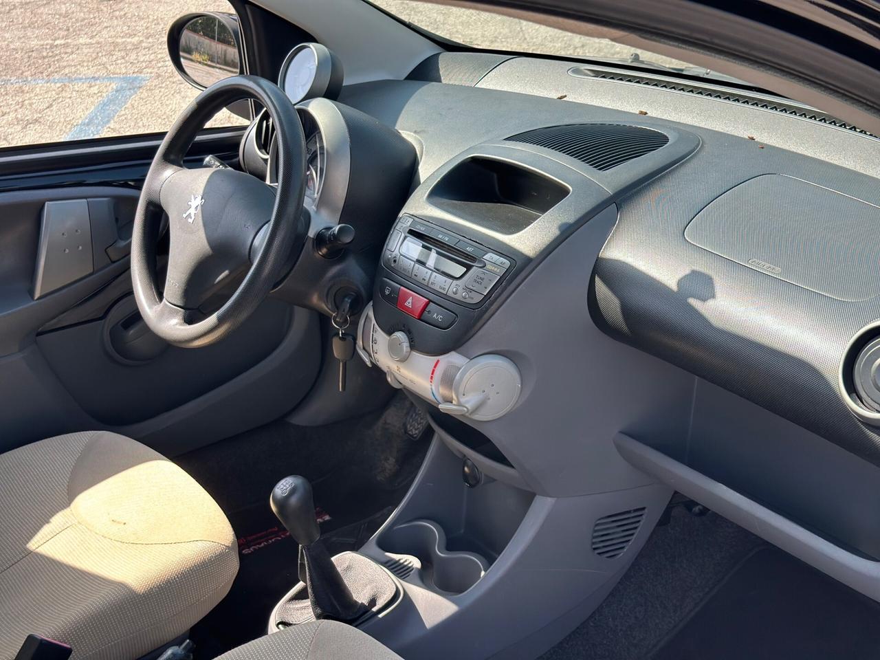 Peugeot 107 1.0 Benzina 68 Cv Clima