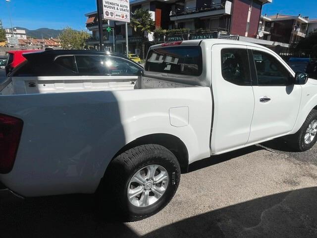 Nissan Navara 2.3 dCi 4WD King Cab Acenta