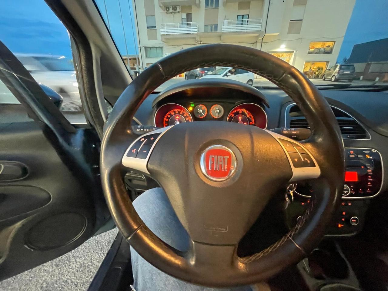 Fiat Punto 1.3 MJT II S&S 95 CV 5 porte Street