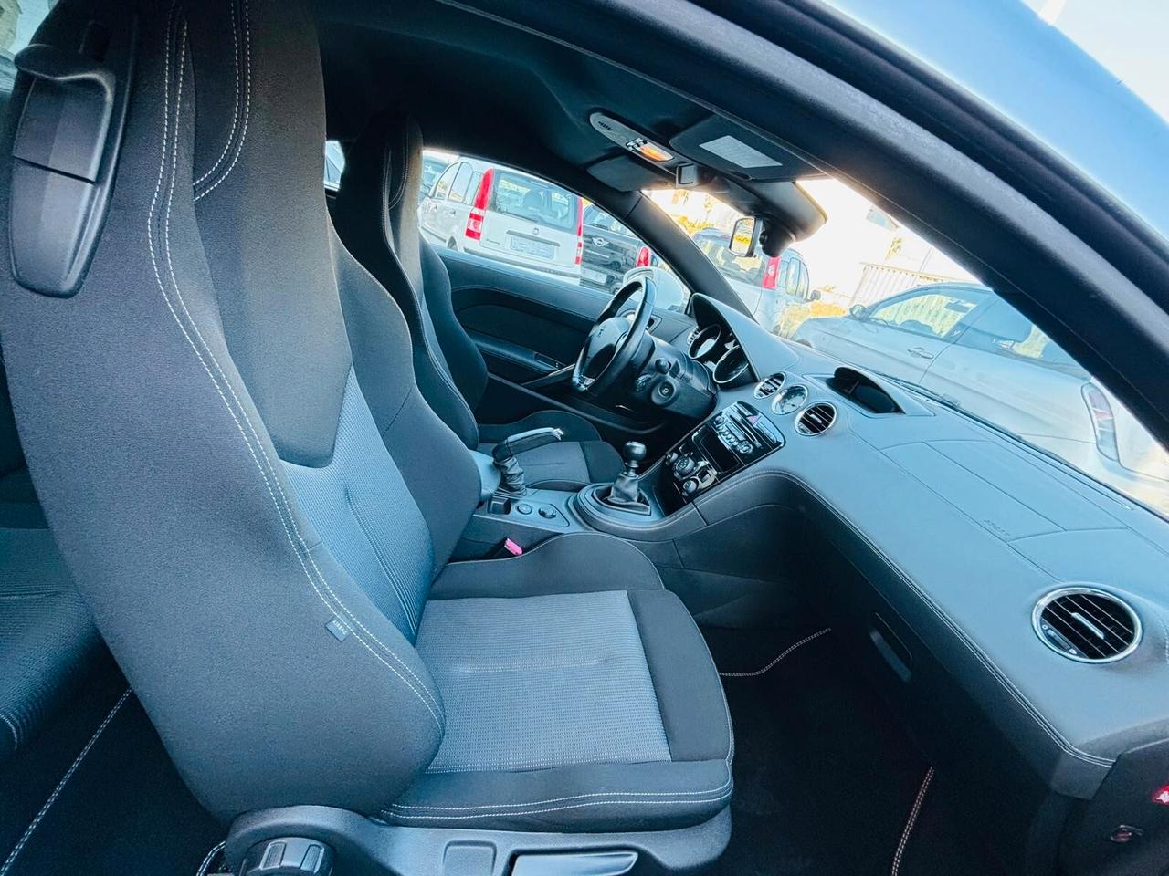 Peugeot RCZ 1.6 THP 200CV