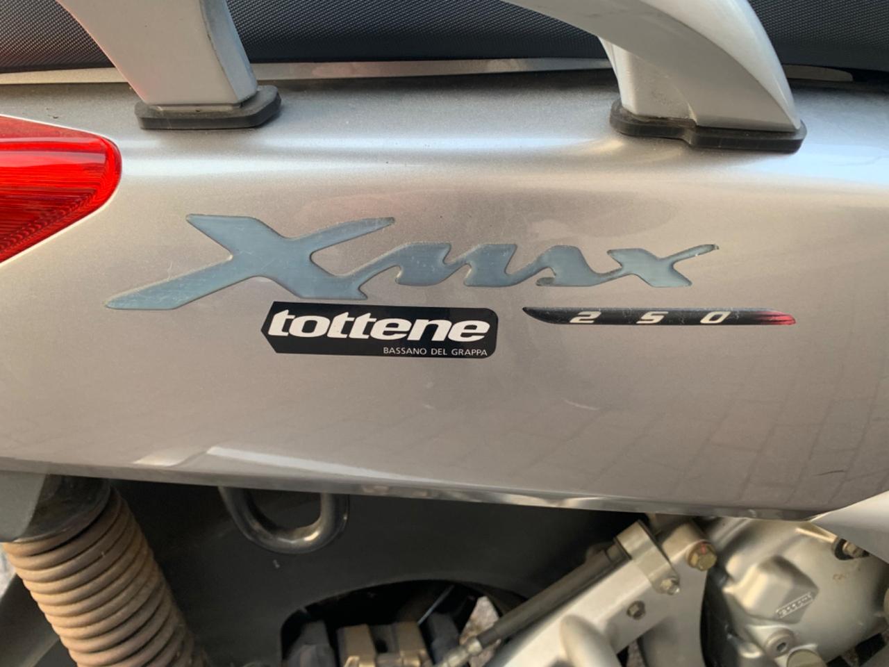 Yamaha X-Max 250 Sport