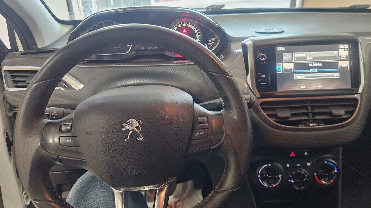 Peugeot 2008 1.6 e-HDi 92 CV Stop&Start Urban Cross