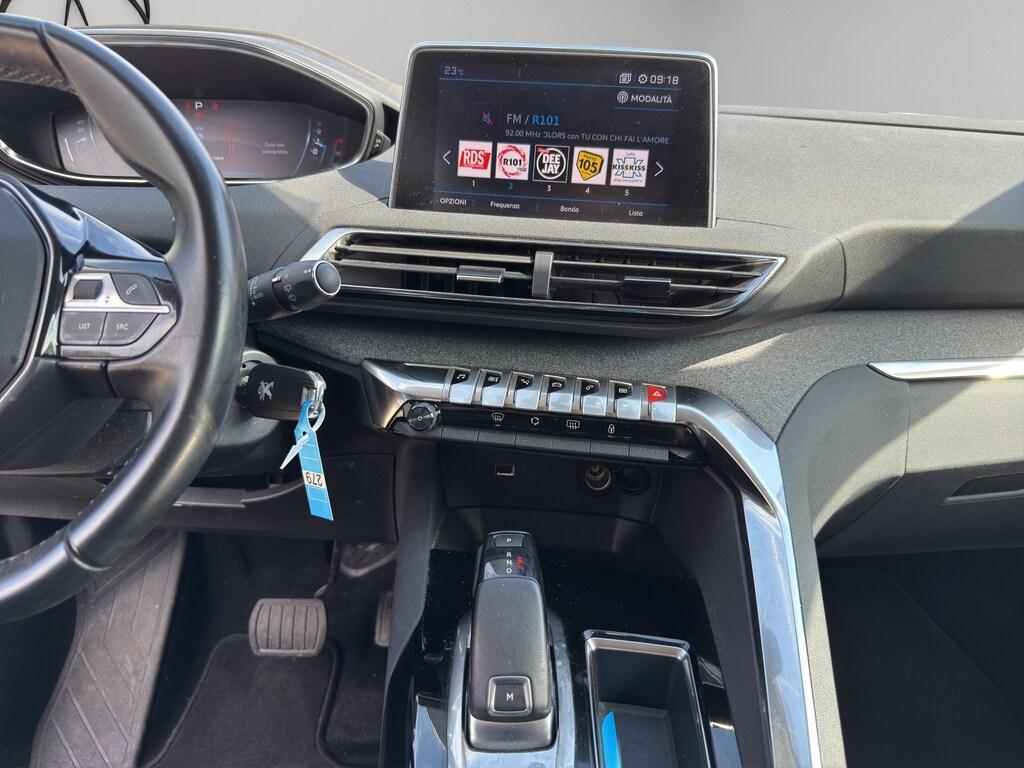 Peugeot 3008 1.5 BlueHDi Allure EAT