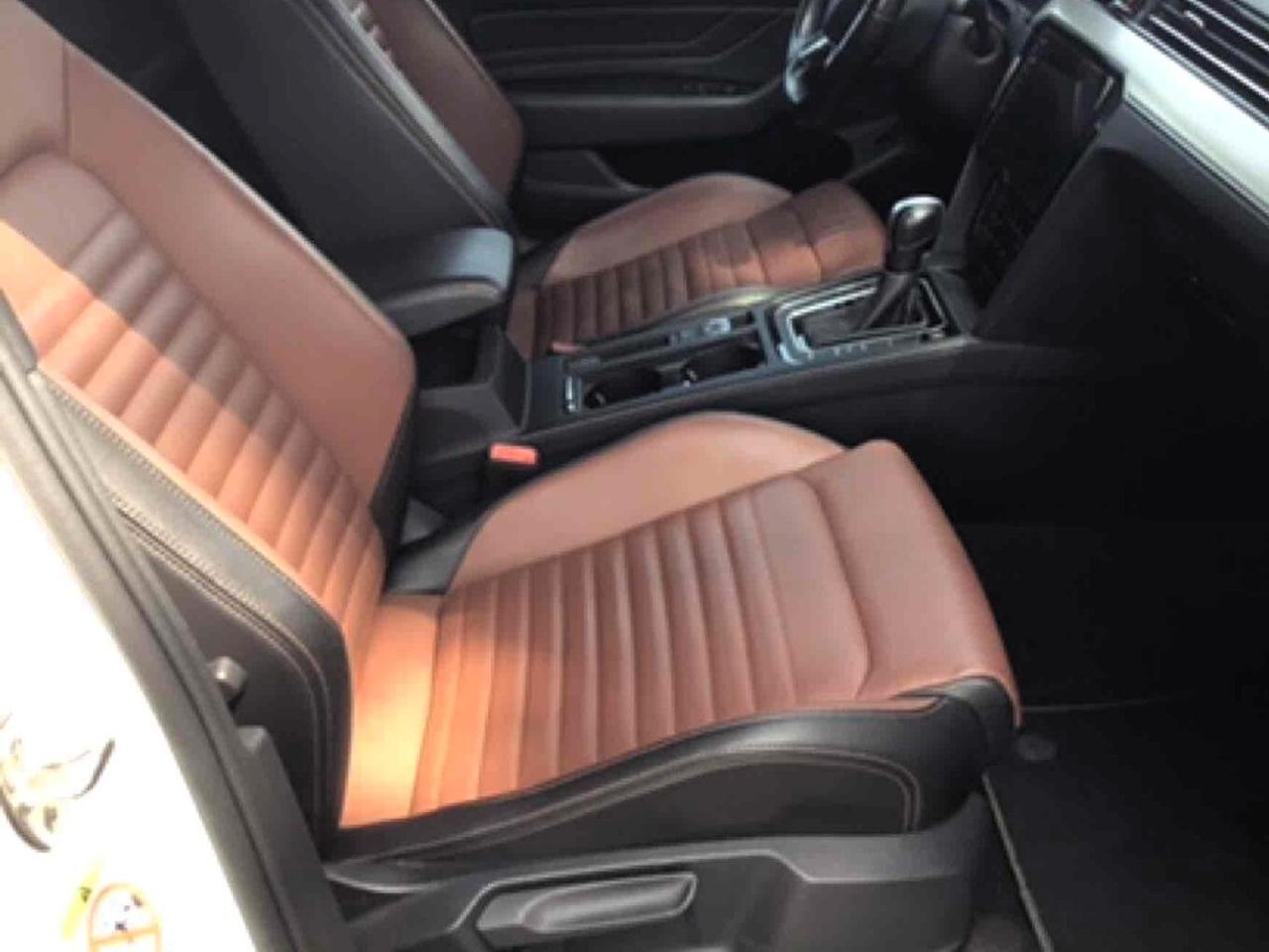 Volkswagen Passat Variant 2.0 TDI SCR 200 CV 4MOTION DSG Executive