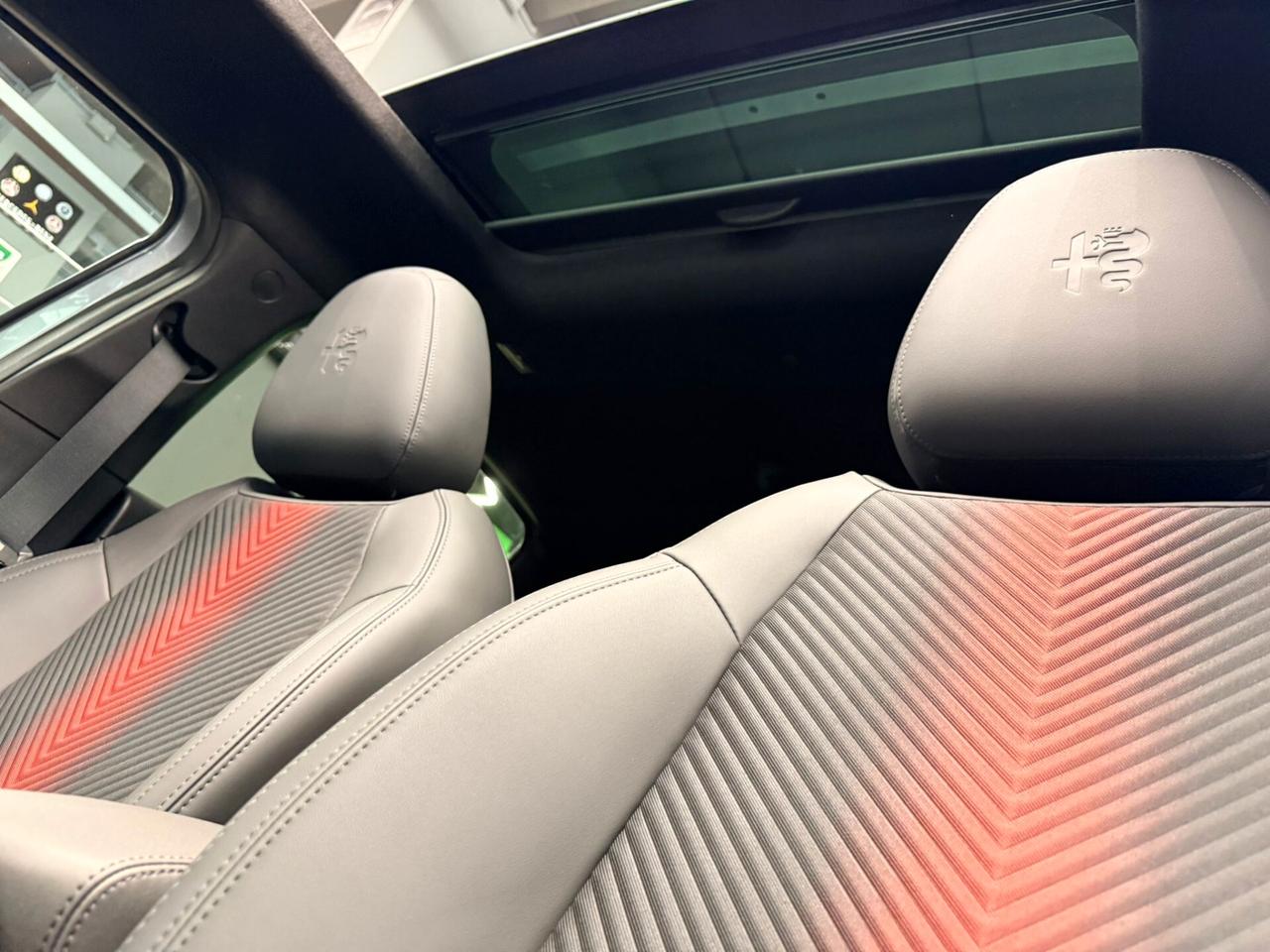 Alfa Romeo Junior 1.2 145 CV Hybrid eDCT6 Speciale