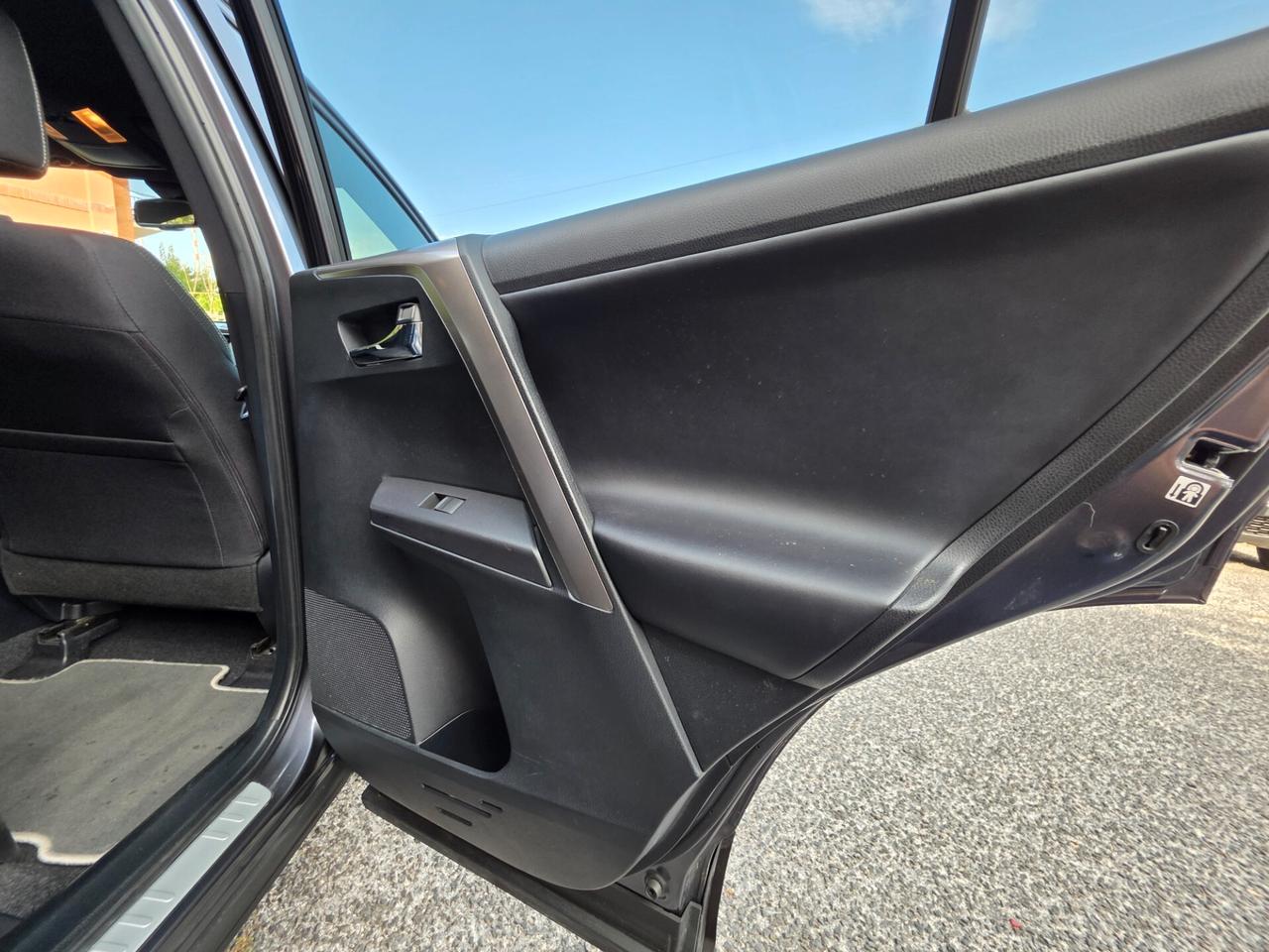 Toyota RAV 4 RAV4 2.5 Hybrid 2WD Lounge Uniproprietario