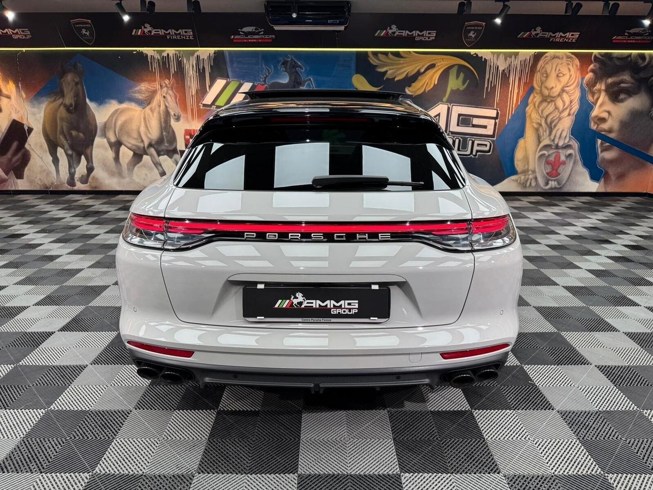 Porsche Panamera 2.9 4 E-Hybrid Sport Turismo Platinum Edition (881)