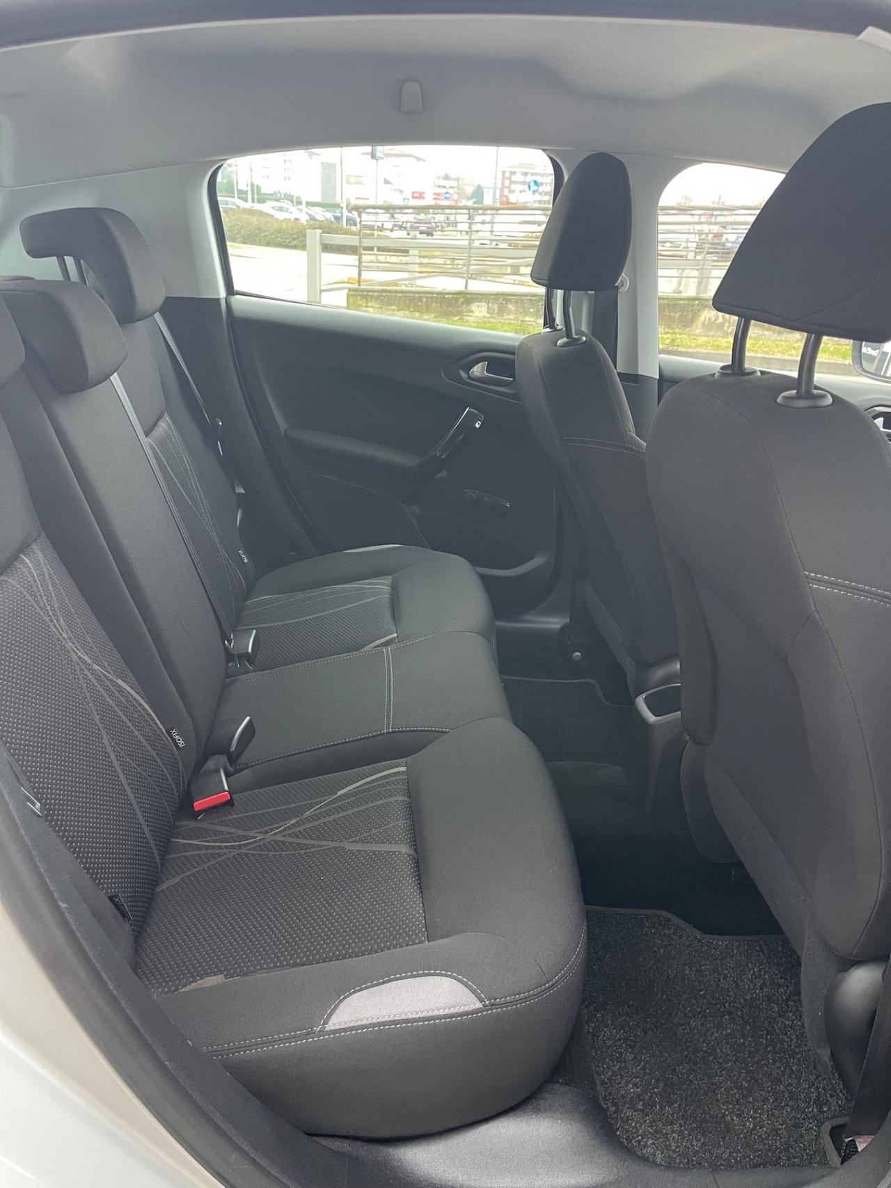 Peugeot 208 1.2 VTi 82 CV 5 porte Active