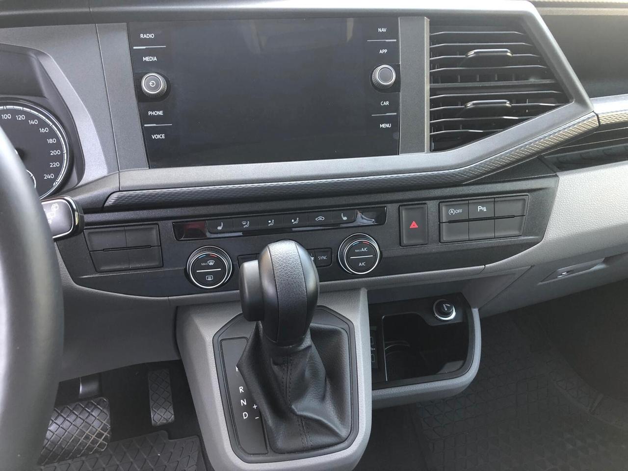 Volkswagen Caravelle 2.0 TDI 204CV DSG PC 8 posti